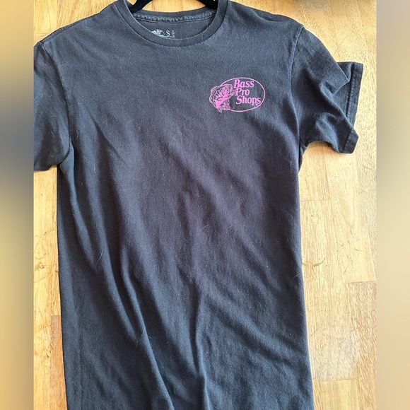 Bass pro shop shirt - Picture 2 of 2